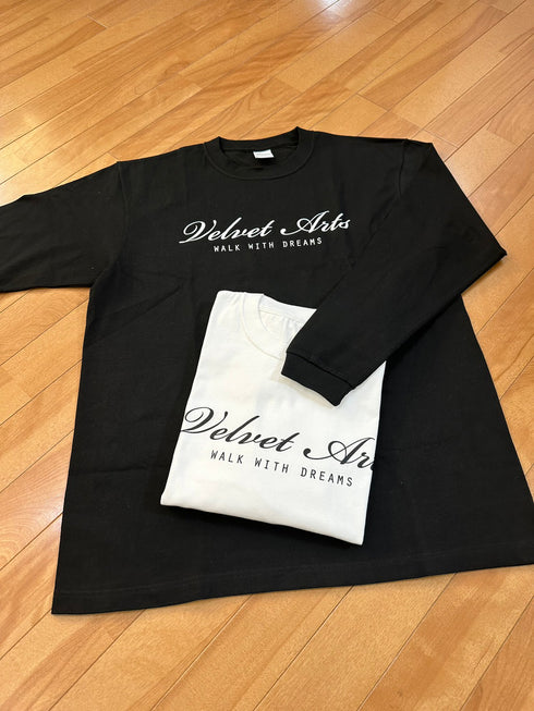ロングTシャツ(筆記体ロゴ)
